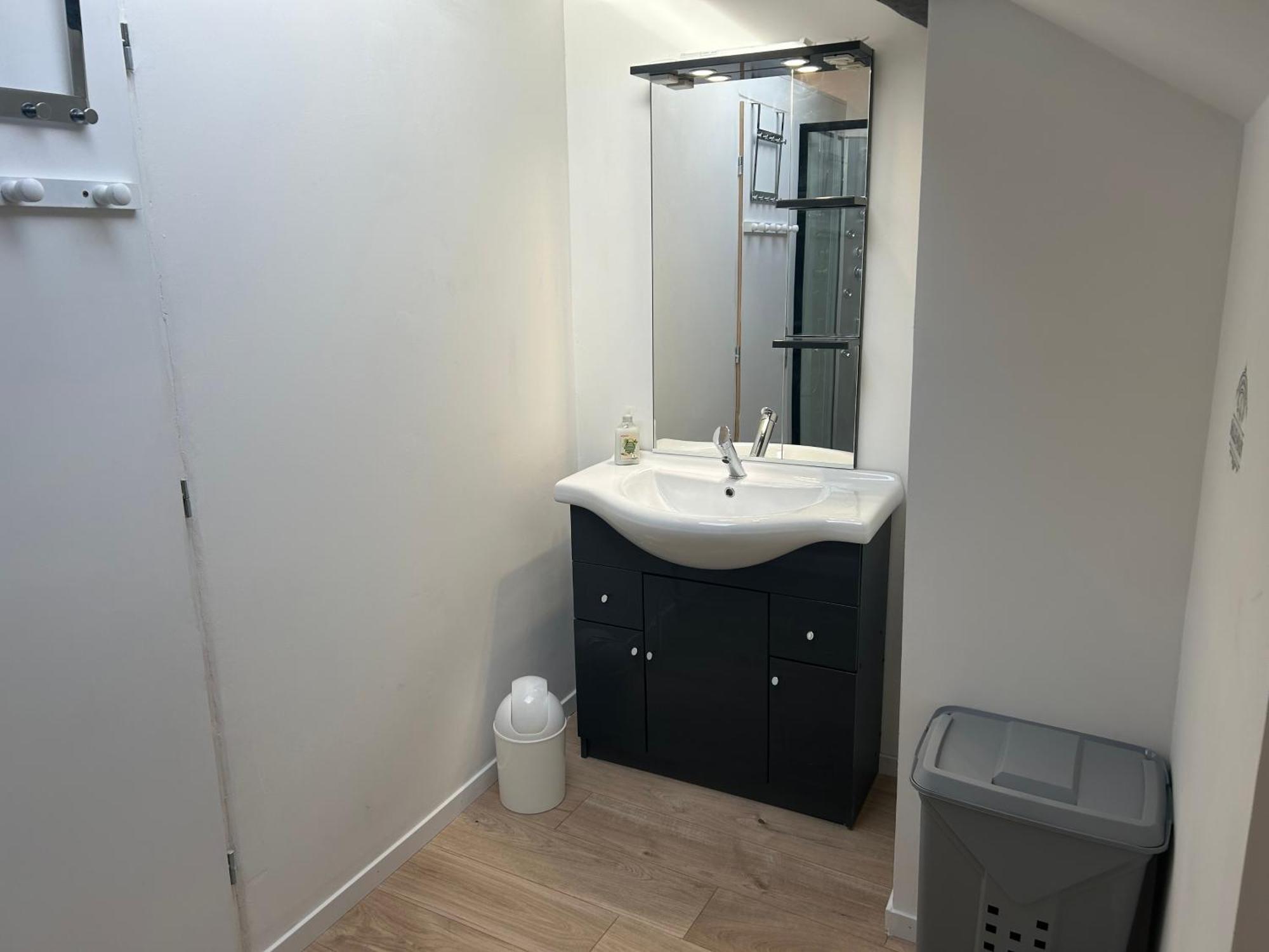 Au Bouquet Troyen - Wifi - Calme Et Tranquillite Apartment Troyes Luaran gambar