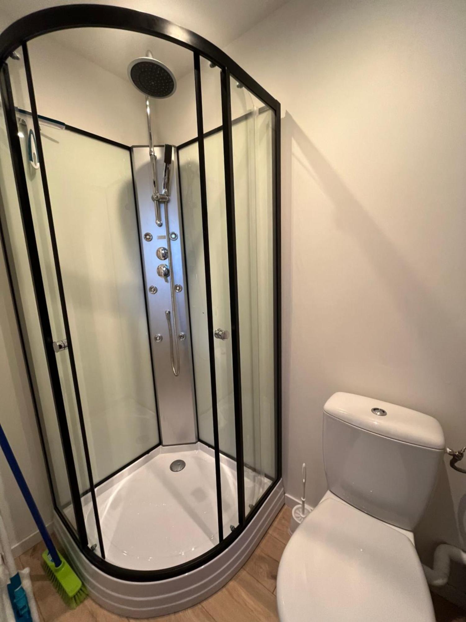 Au Bouquet Troyen - Wifi - Calme Et Tranquillite Apartment Troyes Luaran gambar